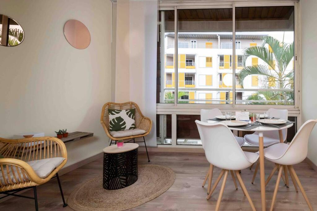 Ecrin D'Or T2 Duplex Sainte Clotilde 2 Etoiles Appartement Buitenkant foto